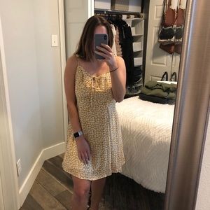 YELLOW/WHITE FLORAL DRESS
